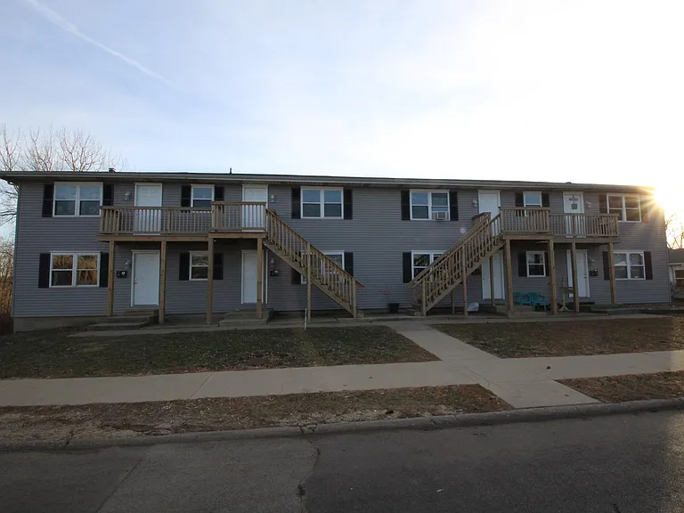 200 Maple Park Dr — Photo 12