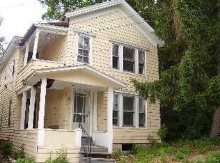 54 Bayard St, Amsterdam, NY 12010