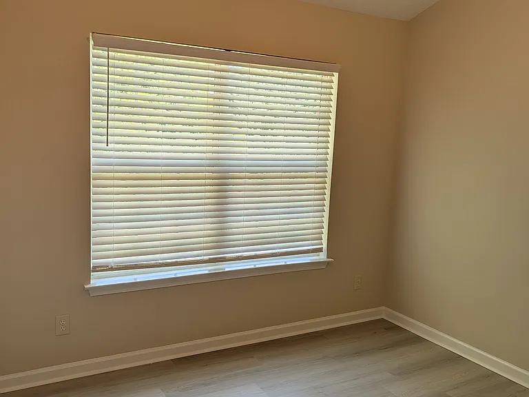 214 Malamute Ln — Photo 45