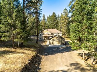 23039 N Crescent Rd, Chattaroy, WA 99003