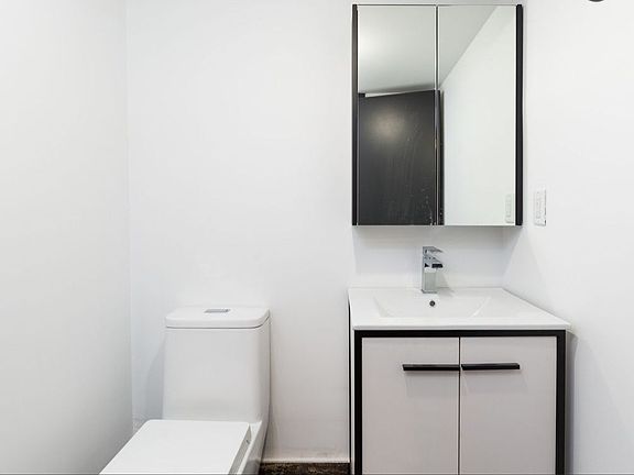 5th image of 2621 Newkirk Ave #1L