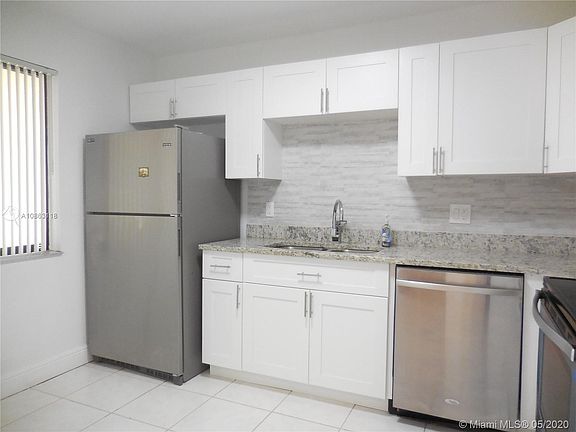 4th image of 430 Lakeview Dr APT 103
