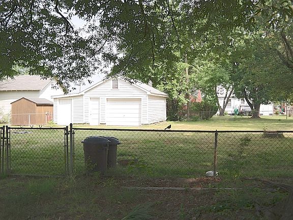 4th image of 1737 Randolph Ave