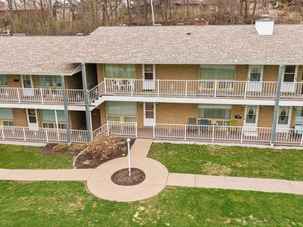 1104 Kimberly Rd Unit 808, Bettendorf, IA 52722