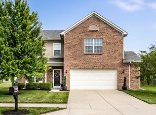 5692 Glenview Dr, McCordsville, IN 46055