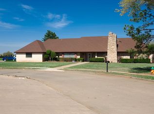 1405 Rosehaven Dr, Altus, OK 73521