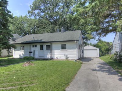 1979 Polaris Pl, North Saint Paul, MN, 55109