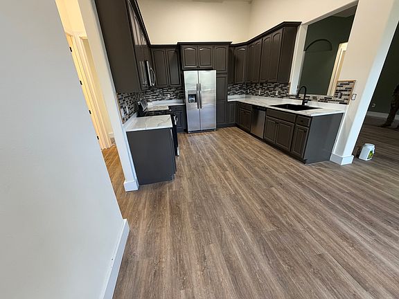 Fully remodeled kitchen with new stainless appliances