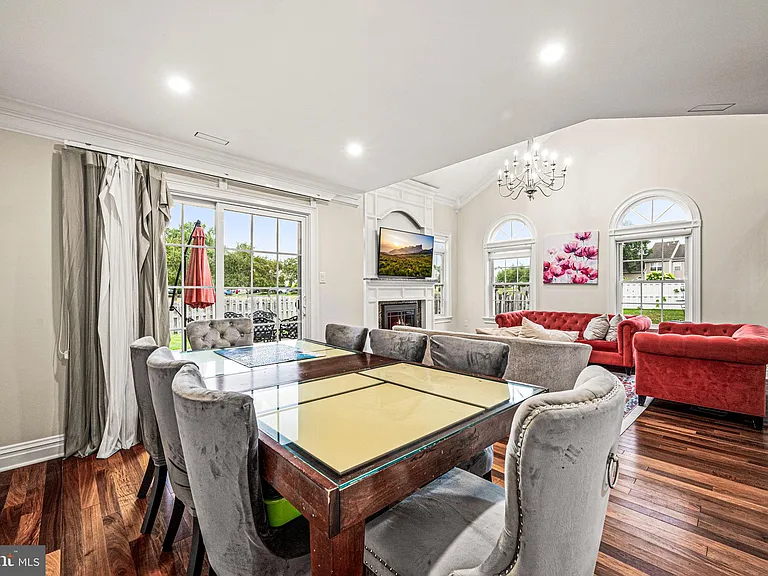 31 Tamarack Ct — Photo 9