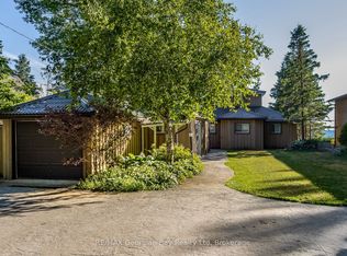 16 Yarwood Rd, Tiny, ON L0L 2J0