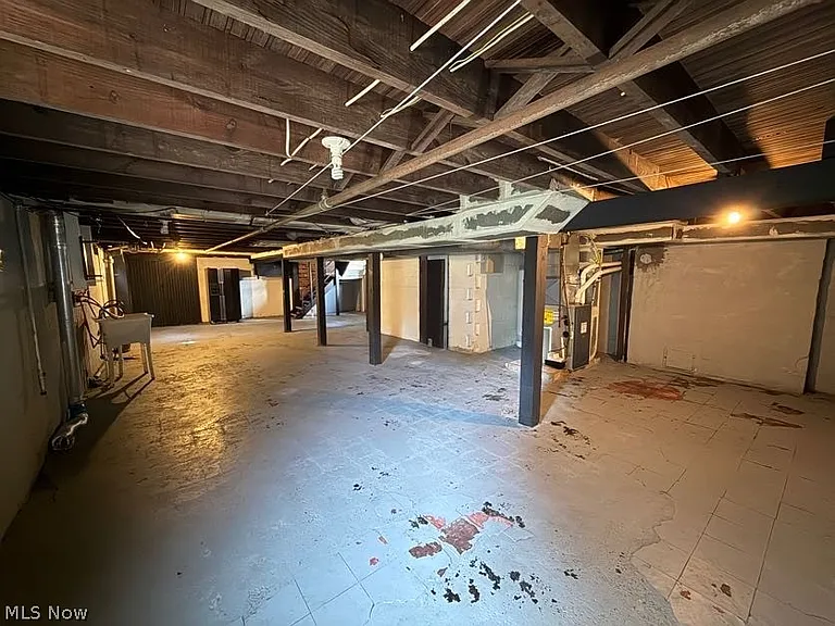 1504 Preston Ave — Photo 33