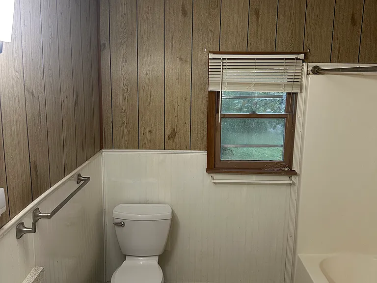 1107 Stanley Blvd #A — Photo 5