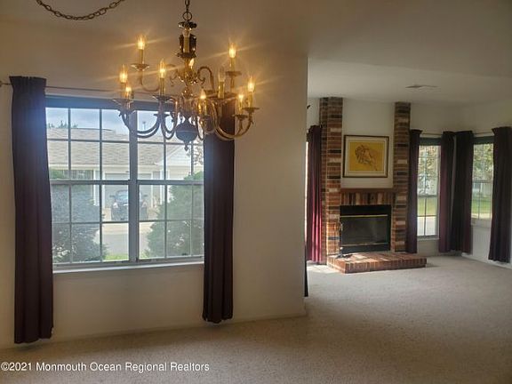 5th image of 1075A Buckingham Dr