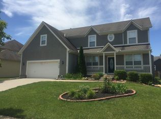 10106 Redbud Ln, Lenexa, KS 66220