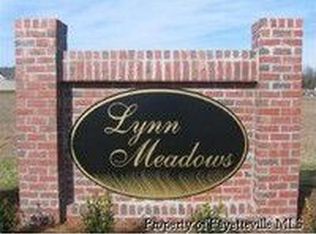 1981 Teesdale Dr, Hope Mills, NC 28348