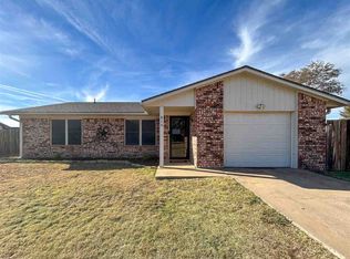815 W D Ave, Cache, OK 73527