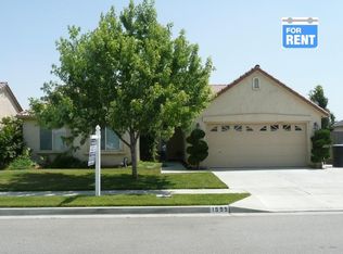 1595 Castle Way, Lemoore, CA 93245