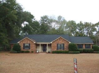 326 River Oaks Dr, Bainbridge, GA 39817