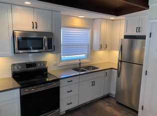 516 S Main St #B, Wauconda, IL 60084