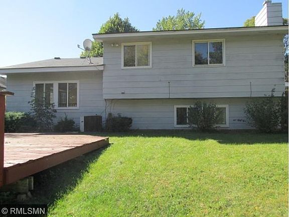 3rd image of 9336 Thomas Ave N