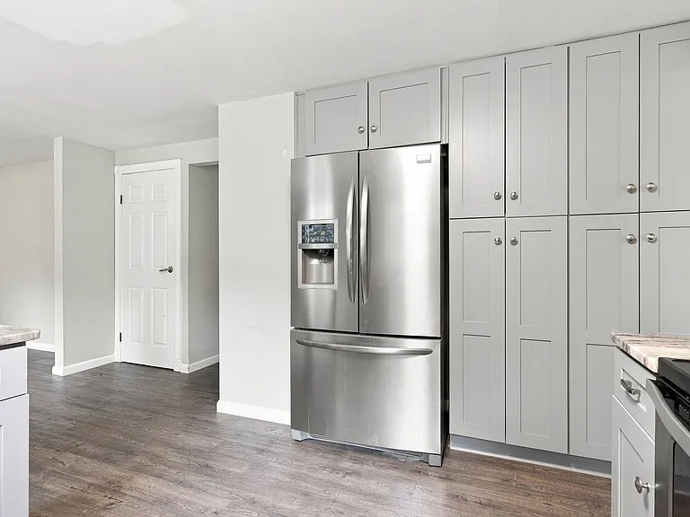 4419 S Shore Dr — Photo 9