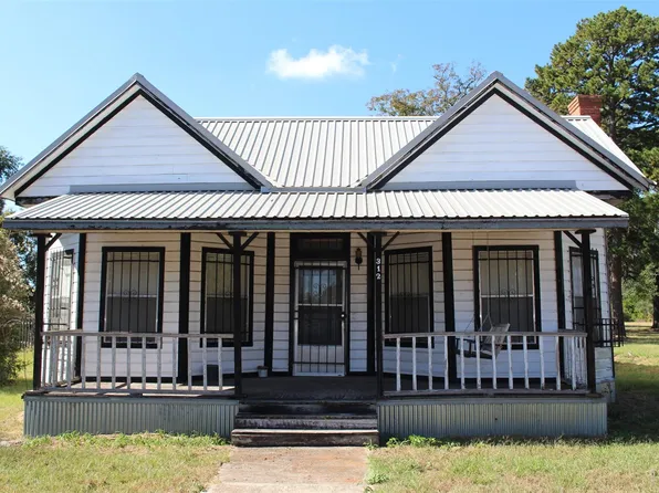 312 N Howard St, Grapeland, TX 75844