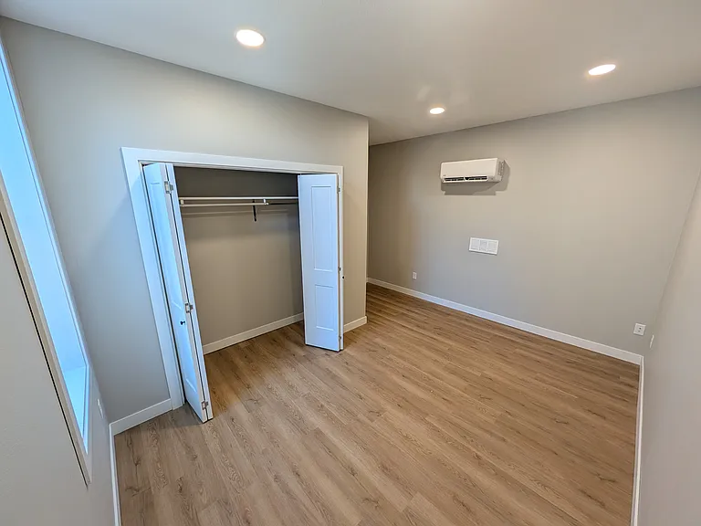 1 N Minnesota St #202 — Photo 11