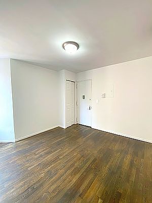 3rd image of 529 Broome St #58