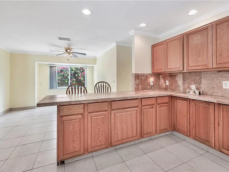 639 S Pompano Dr — Photo 26