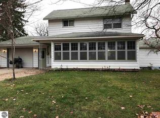 714 Berea St, Saint Louis, MI 48880