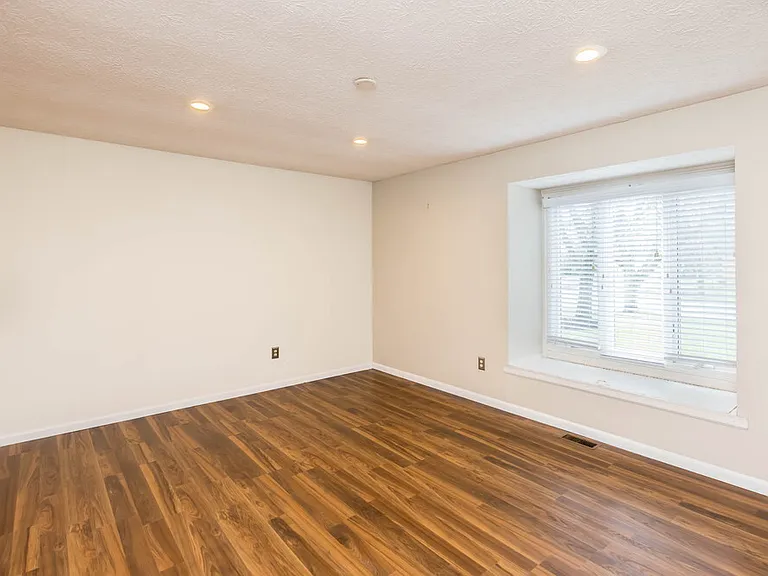 5334 Tara Hill Dr — Photo 15