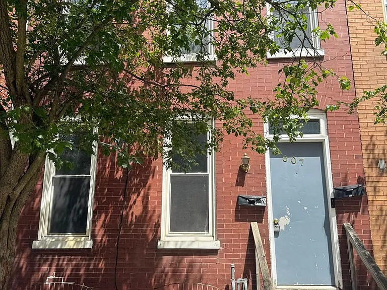 607 Chestnut St — Photo 1