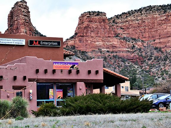 4th image of 15 Bell Rock Plz