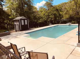 7961 Thompson Rd, Cincinnati, OH 45247