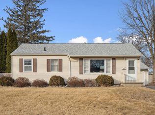 1621 Glenny Ave, Waterloo, IA 50702