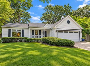 2210 Tahoe Pkwy, Algonquin, IL 60102