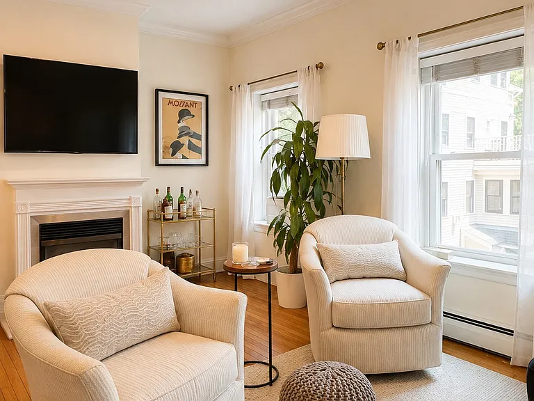 104 Elm St #2 — Photo 2