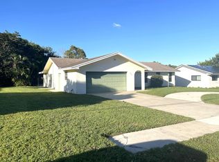 906 NW 13th Ave, Boynton Beach, FL 33426