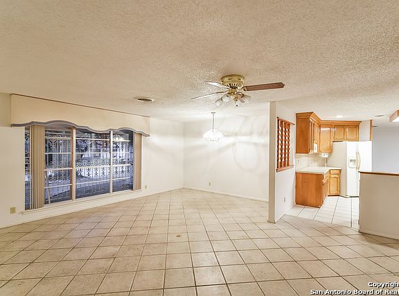 4th image of 5219 Charter Oak Dr