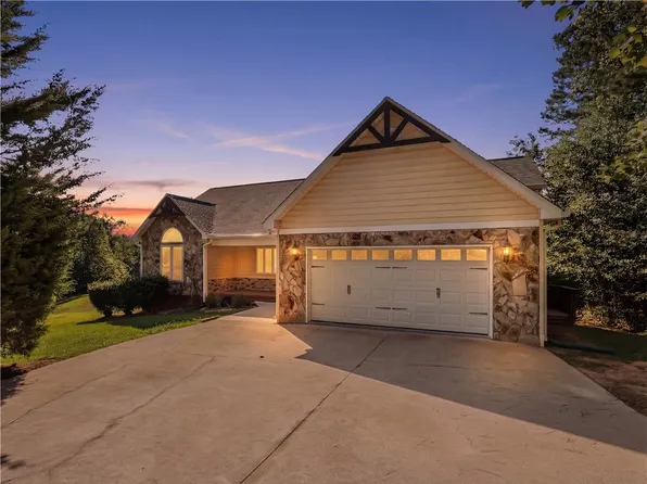 103 Fair Haven Ct, Seneca, SC 29672