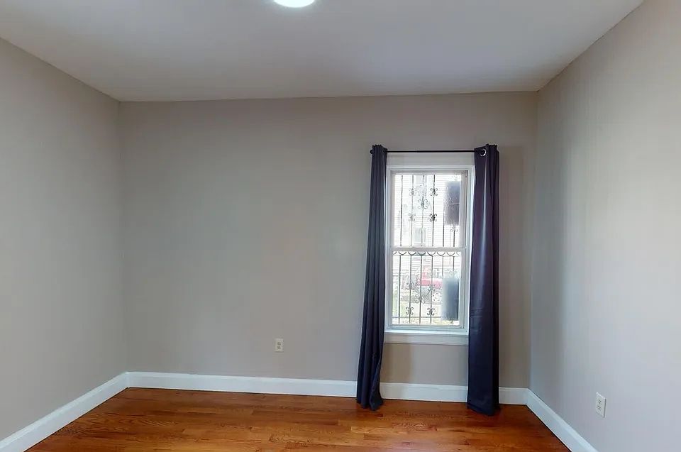 1st image of 6 Cawfield St #5