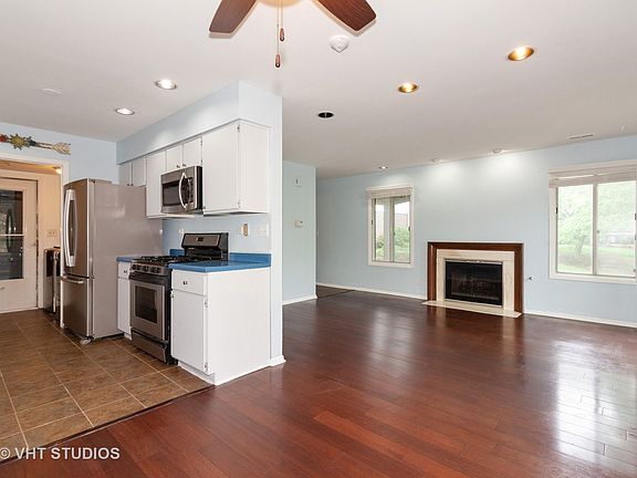 4th image of 7913 Knottingham Cir APT B