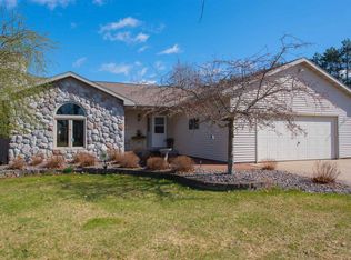 3694 Gray Log Ln, Stevens Point, WI 54482