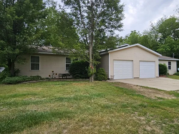 6445 Old Allegan Rd, Saugatuck, MI 49453