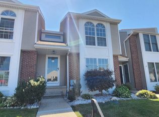 108 Teakwood Ct, Norristown, PA 19401