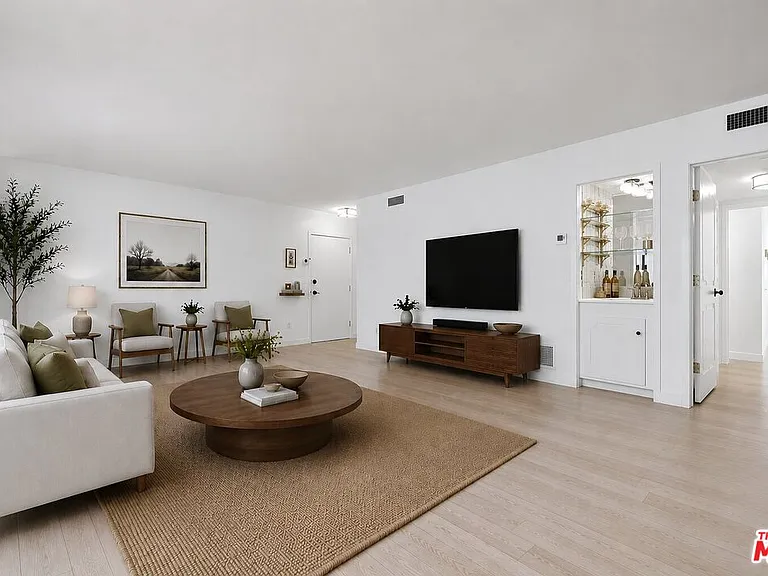 11970 Montana Ave #104 — Photo 13