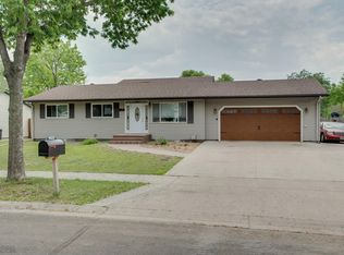 2910 Madison Ave N, Fargo, ND 58102