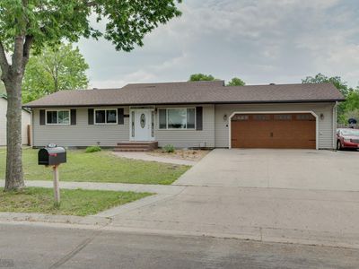 2910 Madison Ave N, Fargo, ND, 58102