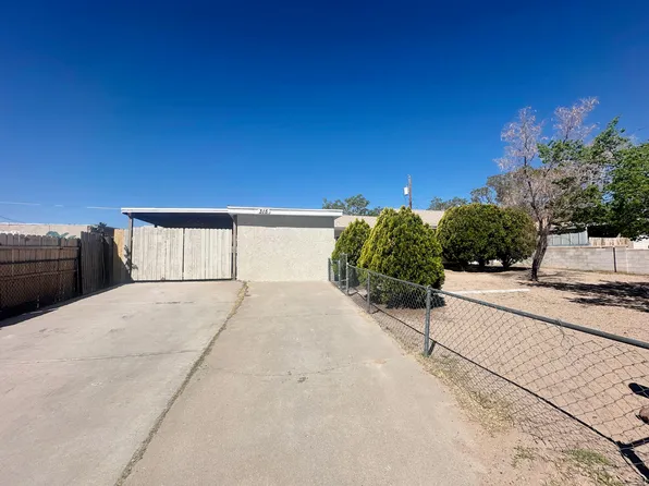 315 57th St NW, Albuquerque, NM 87105