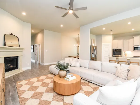 3426 Majestic Pine Ln, Rosenberg, TX 77471